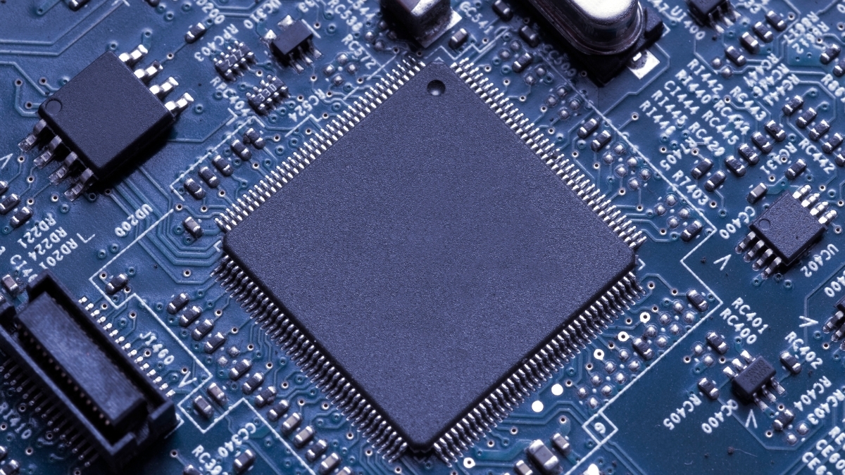 Majorana 1 chip by Microsoft uses topological qubits for stability and scalability in quantum computing